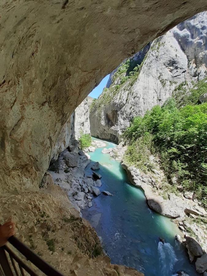 Camping Les Lavandes, Castellane Buitenkant foto