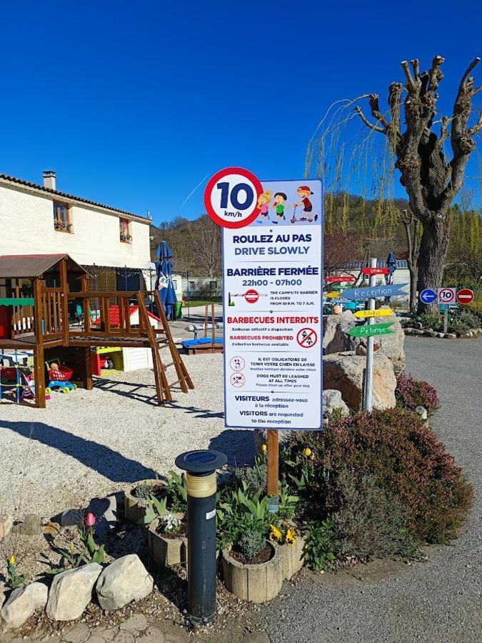 Camping Les Lavandes, Castellane Buitenkant foto